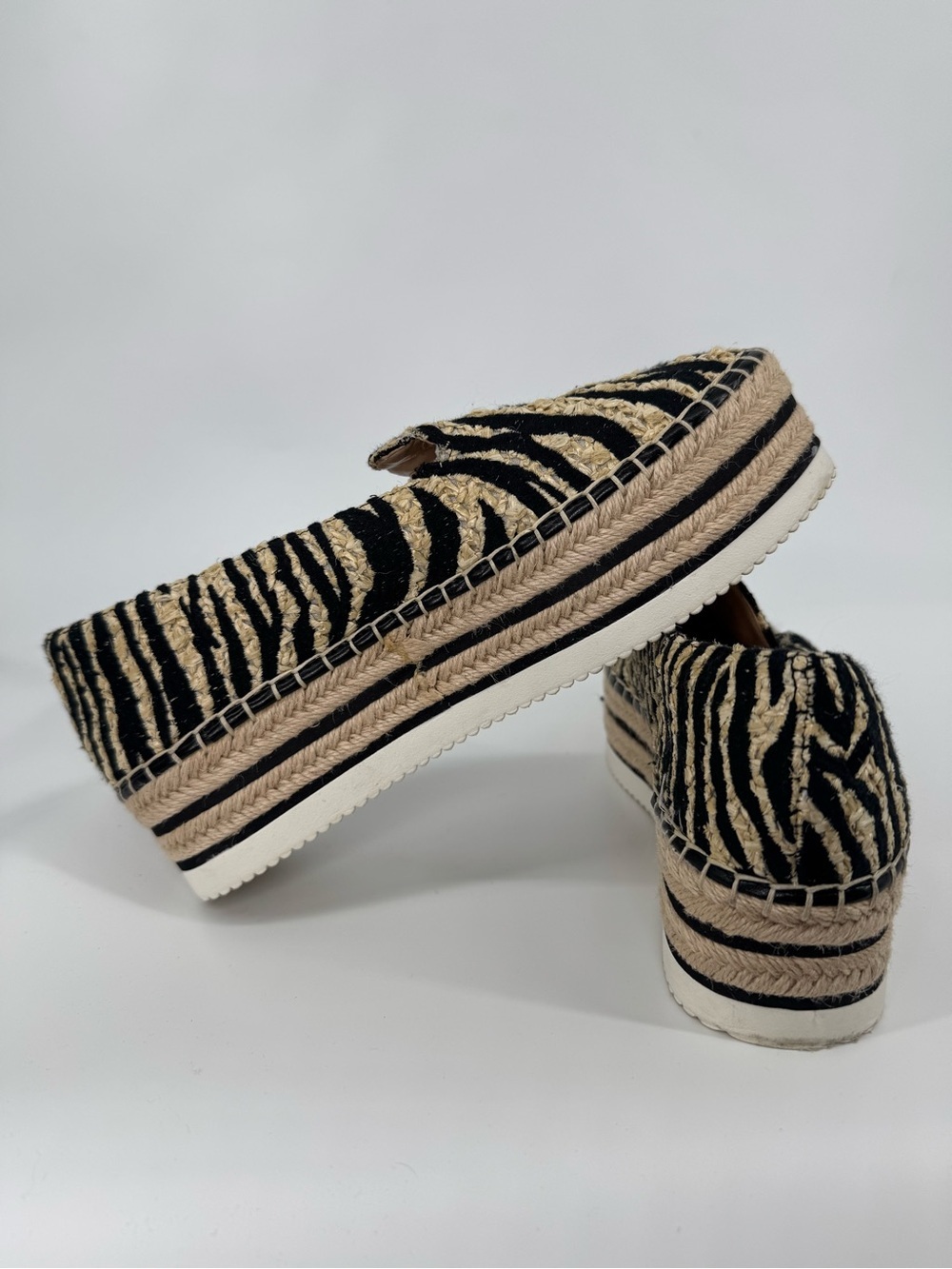 Vince Camuto Zebra Espadrille Platform Loafers Raffia Slipon Resort Chic Size 9